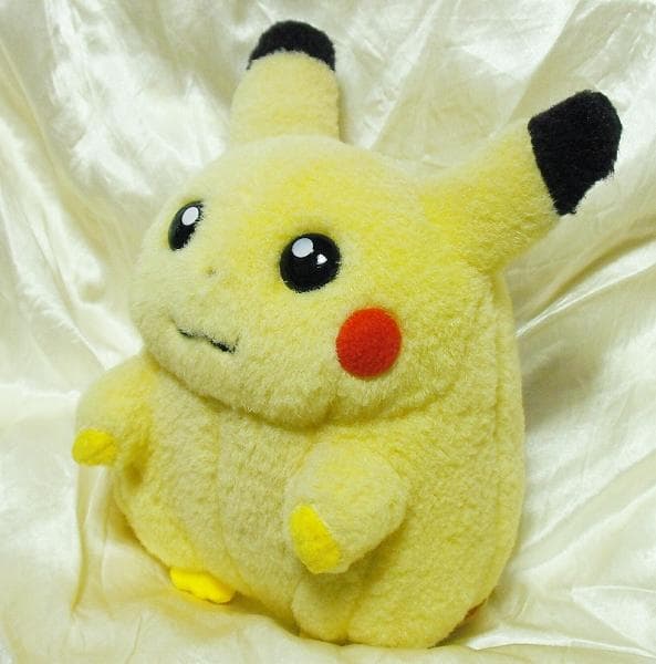 ピカチュウ ぬいぐるみ 初期ピカ トミー (●゜ω゜●) おなかを押すとなくヨ!