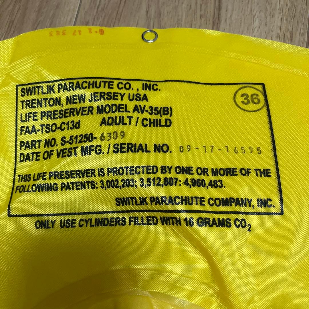 飛行機】救命胴衣Switlik AV-35(B) - メルカリ