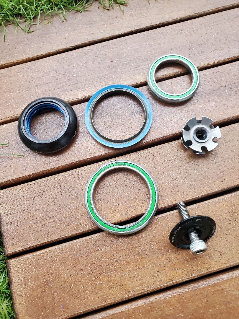 自転車本体 CANE CREEK FORTY IS42 IS52 Amazon.com: Cane Creek 40 Headset - IS42/IS52 Black : Sports