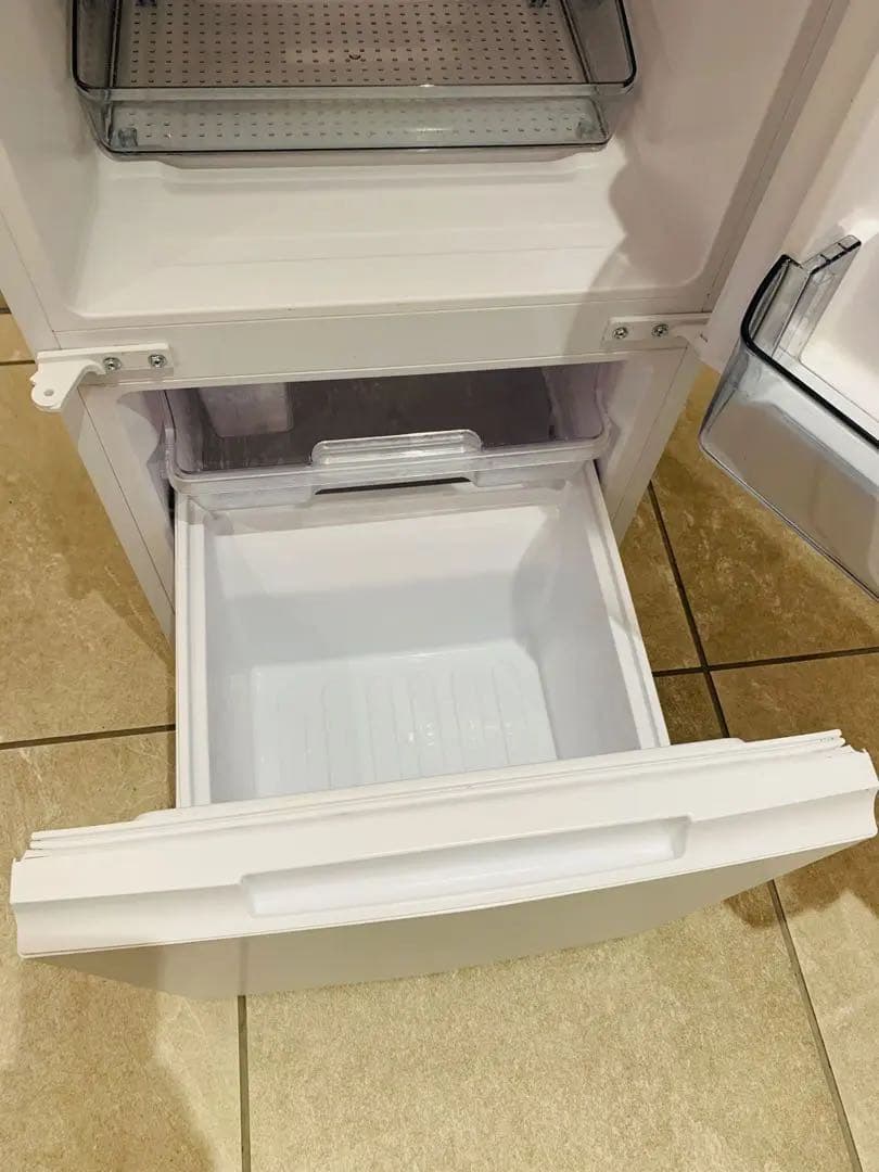 新生活2023年製／シャープ冷蔵庫マットホワイトどっちも取付可ドア