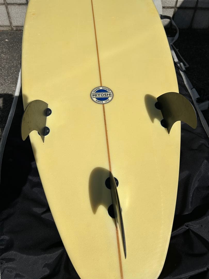 ローカルモーション ショートボード ハードケース付き 値下げ - メルカリ