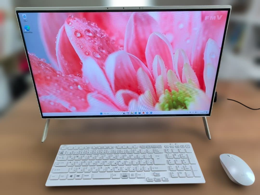 富士通一体型PC Core i7/16GB/SSD 256GB・HDD 1TB - メルカリ