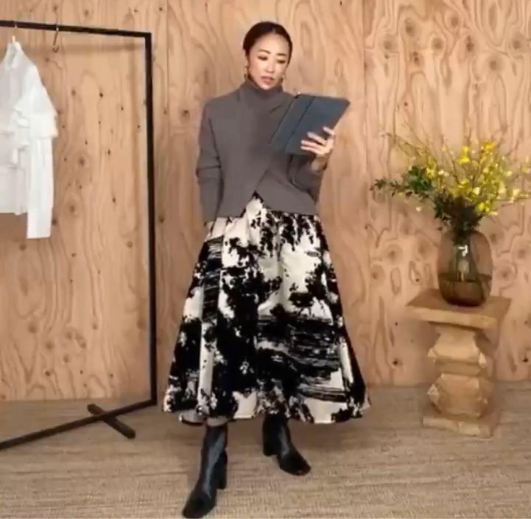 FRAY I.D フレイアイディー シャンブレーフロッキースカート神崎恵着用