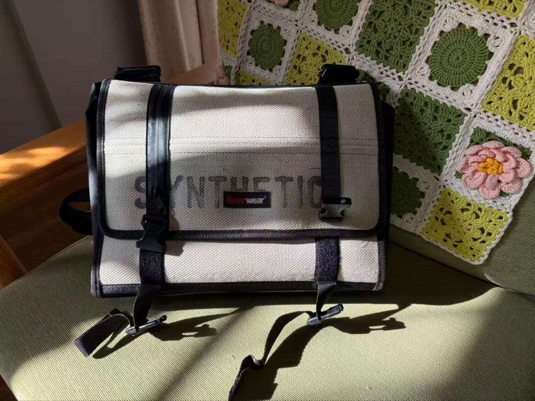 Feuerwear ドイツ製 消防ホースで作られた パソコンバッグ - メルカリ