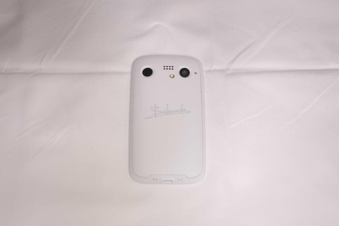 バルミューダフォン ホワイト 新品同様中古 おまけ多数 BALMUDA（バルミューダ） BALMUDA Phone ホワイト SIMフリー