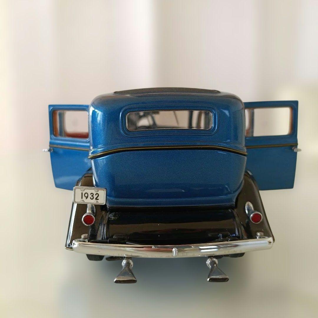 ダンバリーミント製 1932 Cadillac Fleetwood Sedan