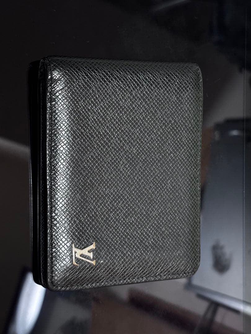 ルイヴィトン　ブラック 二つ折り財布 正規紙袋無料】ルイヴィトン 二つ折り財布 お札入れ ポルトフォイユ