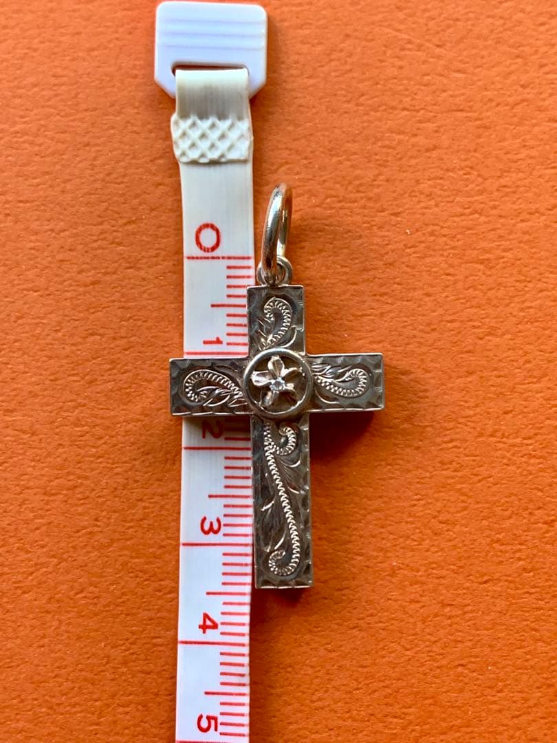 hoo】鍛造ハワイアンジュエリー [手彫り] プルメリアクロス ペンダント