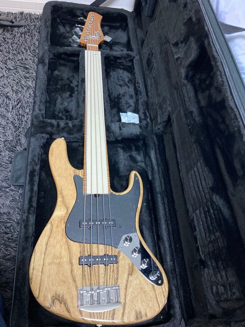 ベース kikuchi guitars Custom 5st 3.7kg
