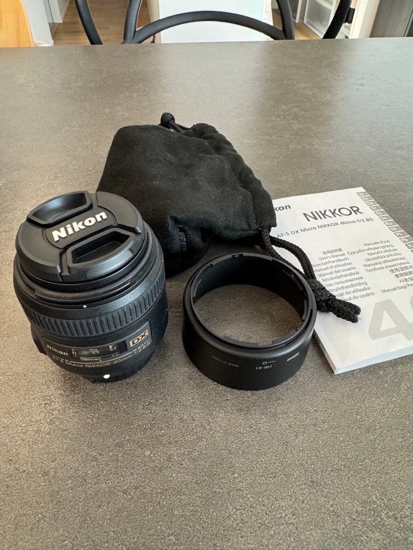 レンズ(単焦点) Nikon AF-S DS Micro NIKKOR 40mm f/2.8G Amazon.co.jp: Nikon AF-S DX Micro 40mm f/2.8G : 家電＆カメラ