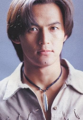 ☆B'z 稲葉着用フェザーチョーカー（再現モデル） - メルカリ