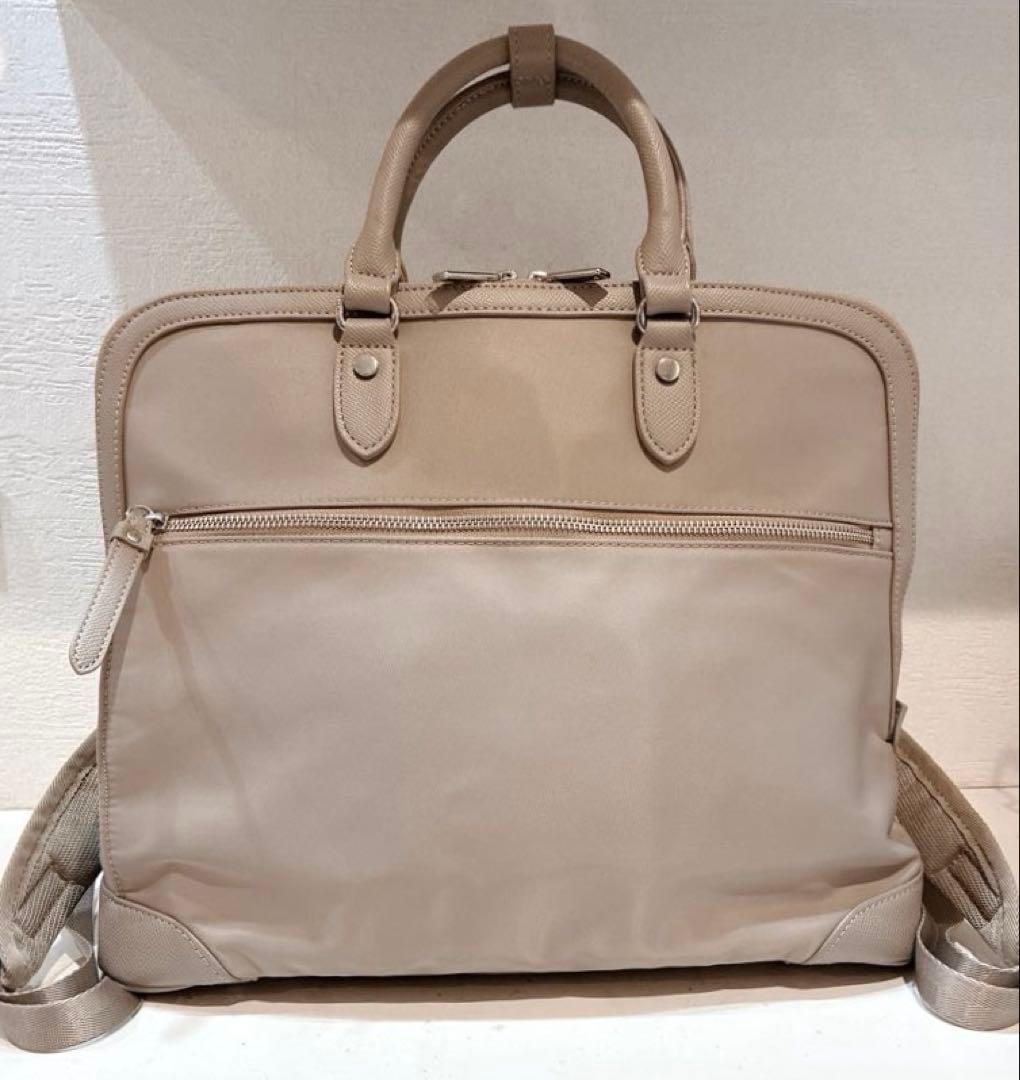 美品】ace.GENE エルビーサック2 リュックA4 ベージュ - メルカリ