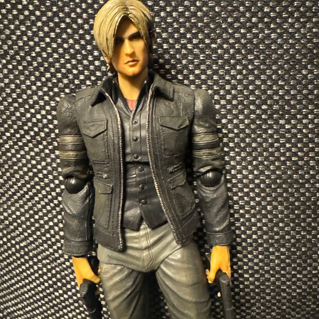 BIOHAZARD6 レオン S ケネディ フィギュア プレイアーツ改 - メルカリ