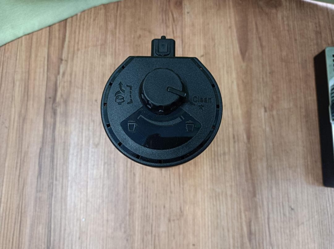 都《XXAXN》ネスプレッソ　プロ　コーヒーメーカーエスプレッソ　F456PR