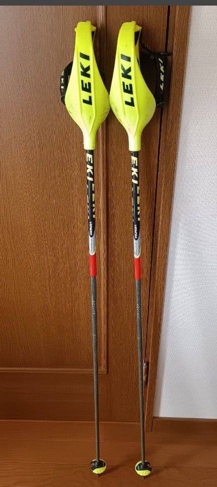 LEKI VENOMカーボン パンチガード付 SL ポール ストック 125cm - メルカリ
