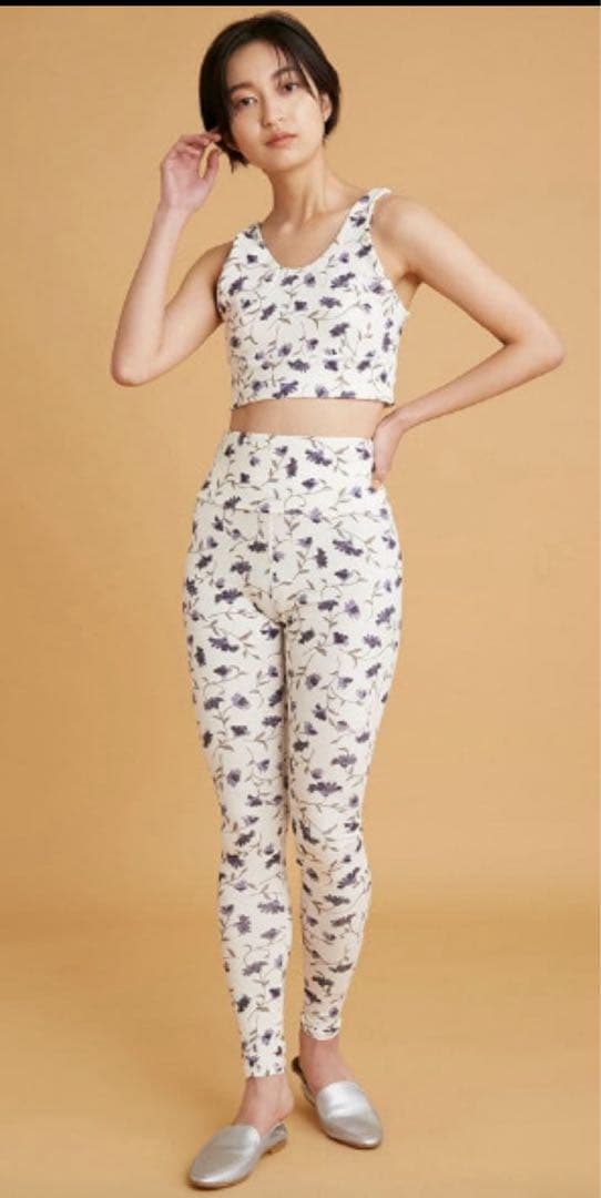 極美 emmi×aya エミヨガ×アヤ コラボ ヨガウェア スミグレー サイズ0