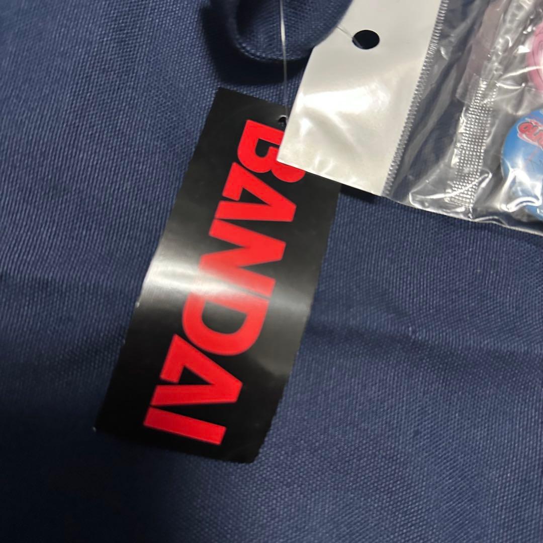 激レア　NARUTO ナルト　トートバッグ＆缶バッジ　サスケ　サクラ　カカシ