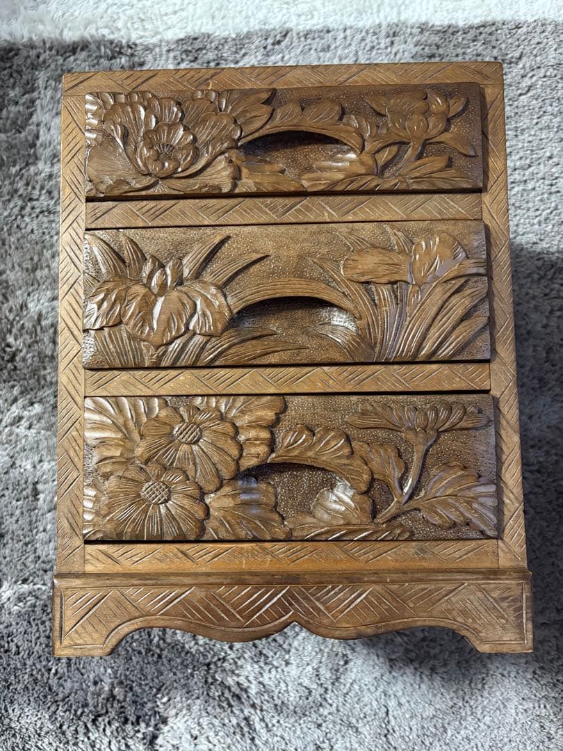 昭和レトロ 小箪笥 引き出し 3段 和家具 日光彫？軽井沢彫？ - メルカリ