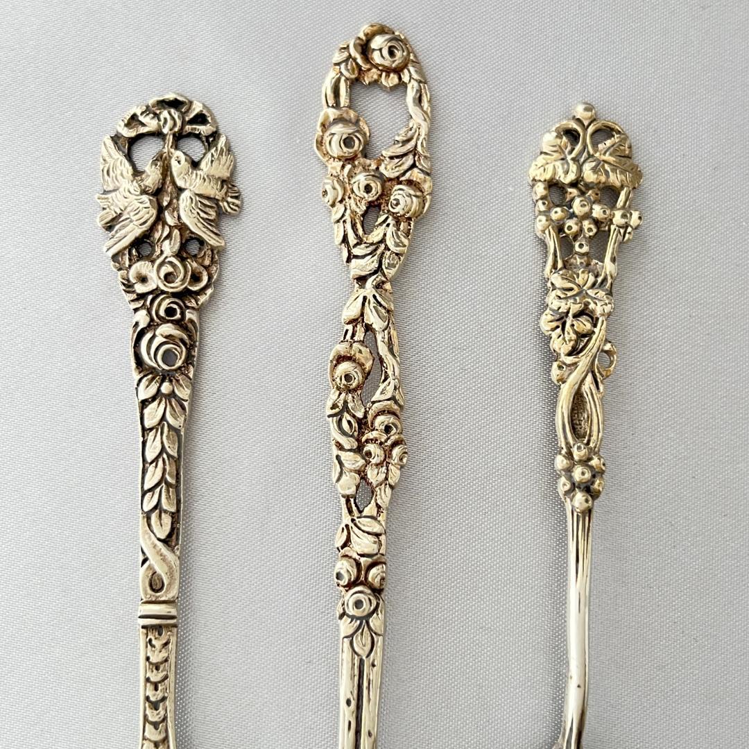 ドイツ】シュガースプーン 2本 / オードブルピック【純銀】薔薇の蕾 葡萄