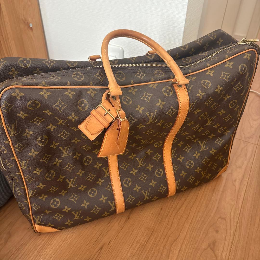 LUISVUITTONシリウスモノグラム※2回のみ使用。長期保存のため中汚れあり LUISVUITTONシリウスモノグラム※2回のみ使用。長期保存のため中汚れ