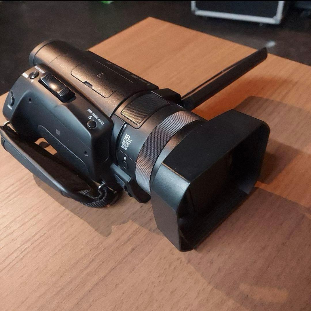 Sony FDR-AX700 ビデオカメラ 本体 FDR-AX700 | デジタルビデオカメラ Handycam ハンディカム | ソニー