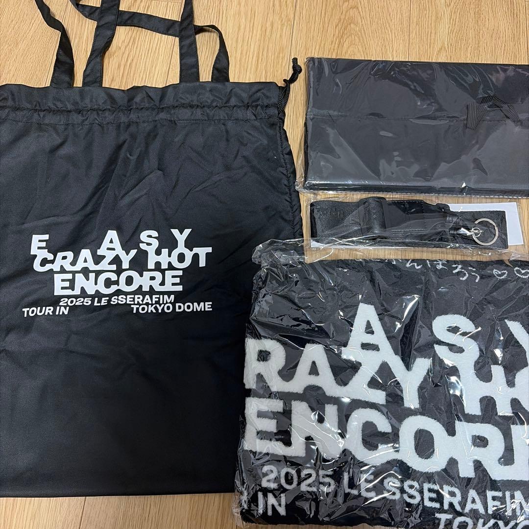 ルセラフィム東京ドーム アプグレ特典 全品セット - メルカリ