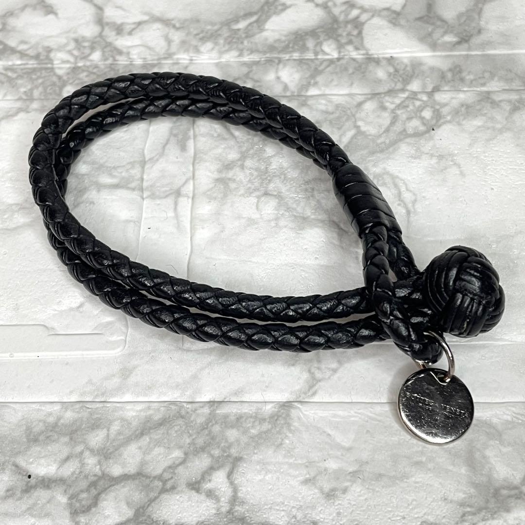BOTTEGA VENETA ボッテガ イントレチャート ブレスレット 黒 革 BOTTEGA VENETA（ボッテガ・ヴェネタ） ブレスレット Mサイズ レザー
