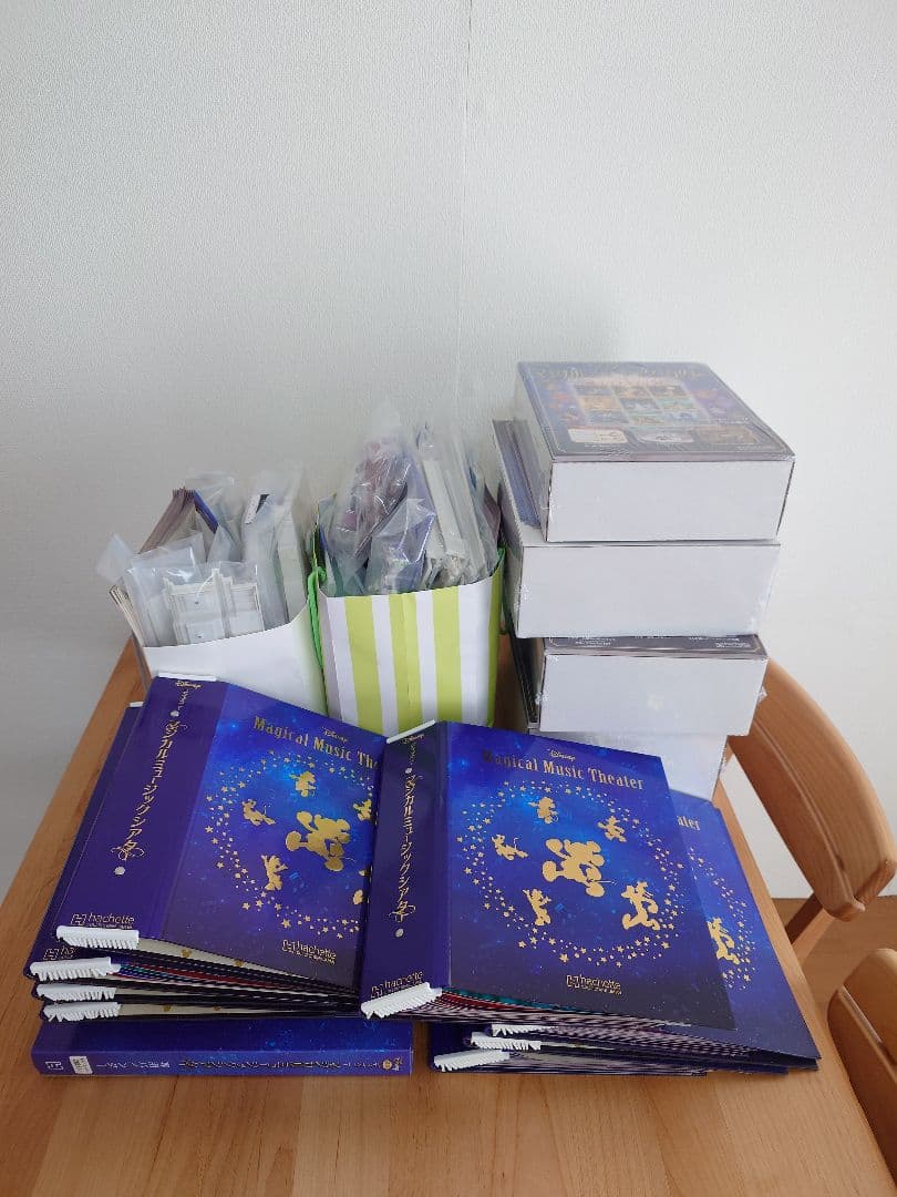 1号〜129号 後半大量未開封アシェット ディズニーマジカルミュージックシアター