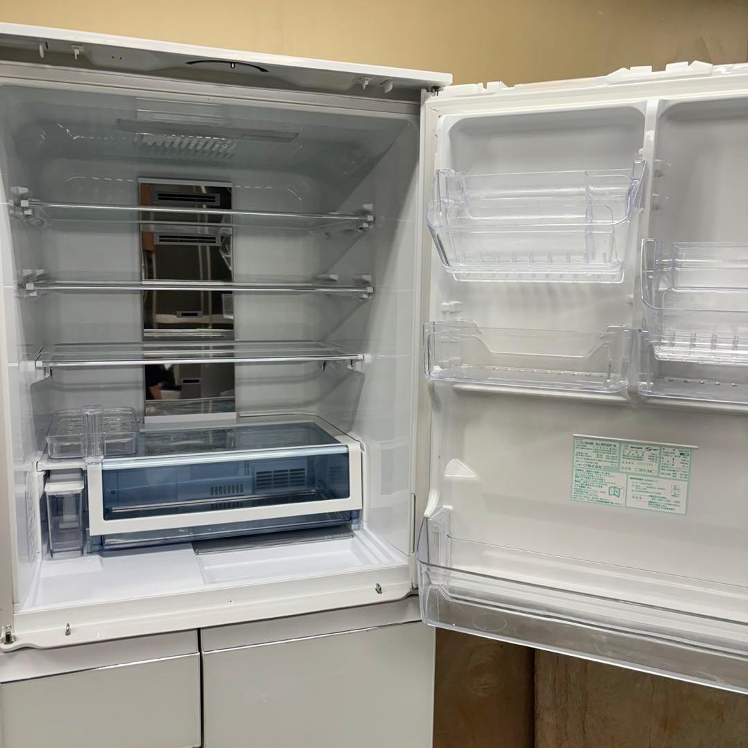 181Y シャープ 大型冷蔵庫 500L〜600L 自動製氷器付き 5ドア