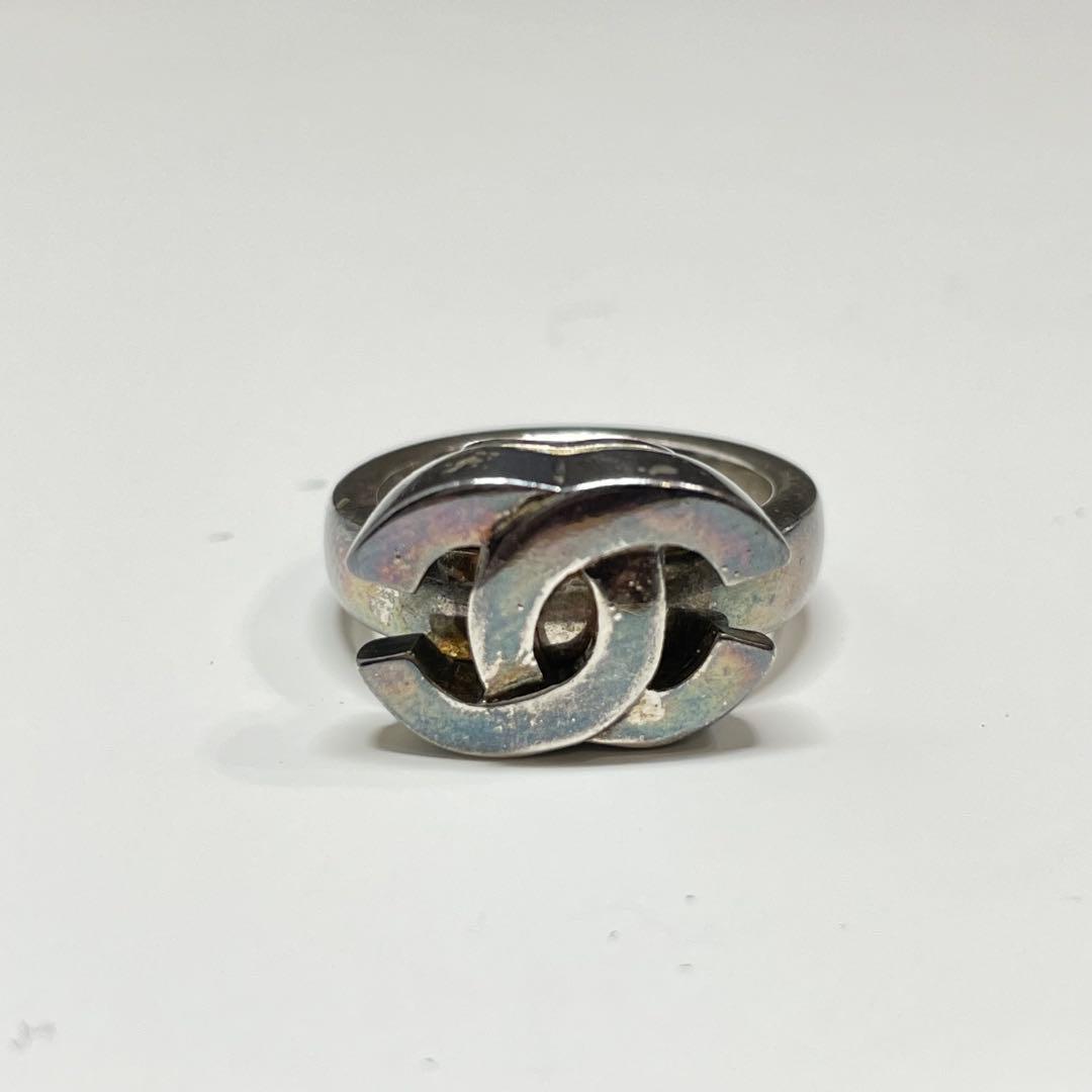 ん*様 CHANEL ココマークロゴ シルバーリング　13号 CHANEL（シャネル） リング・指輪 ココマーク 13号 シルバー : NUIR