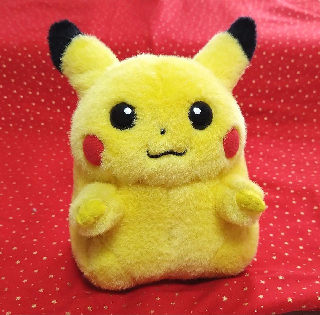 初期ピカチュウ ぬいぐるみ 赤色TOMY