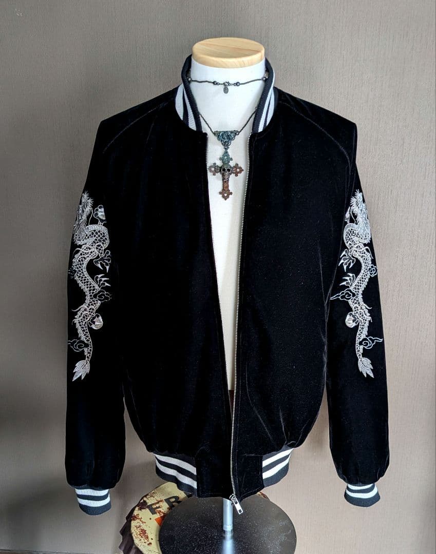 美品》Faith TOKYO ベロア 別珍 ドラゴン シルバー刺繍 スカジャン