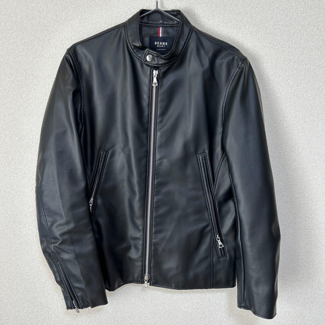 BEAMS HEART》フェイクレザー シングルライダースジャケット - メルカリ