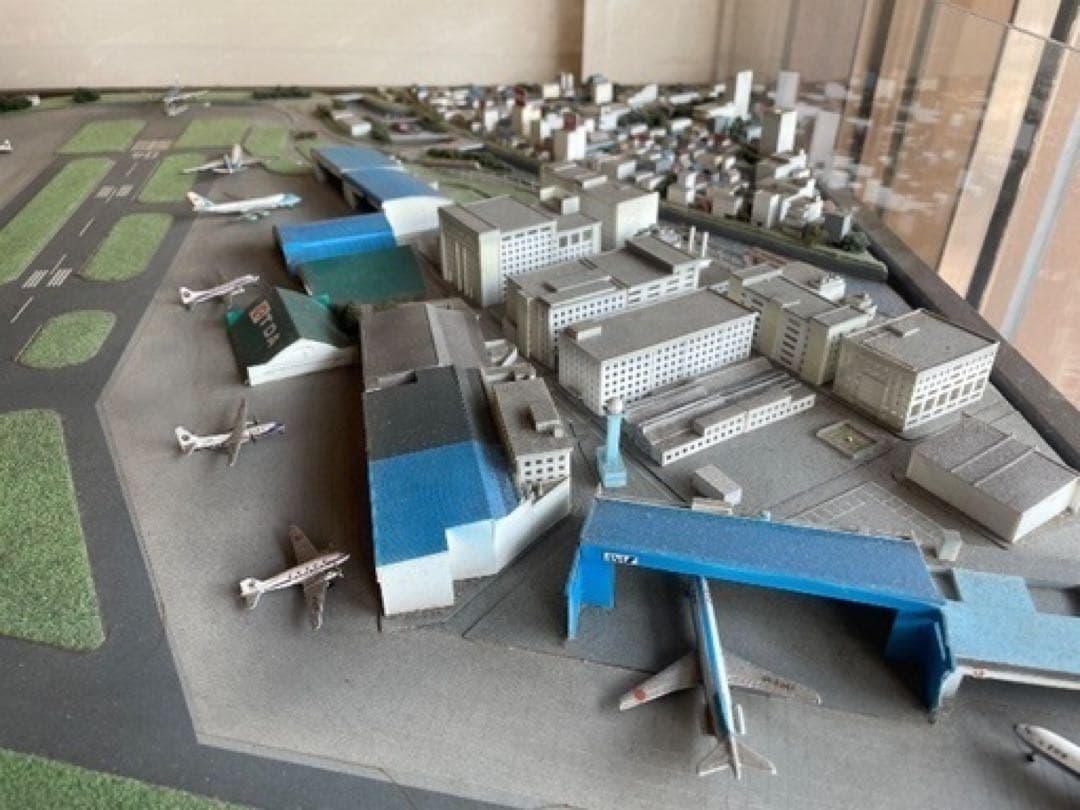 引取り限定】 ジオラマ模型 昭和の羽田空港