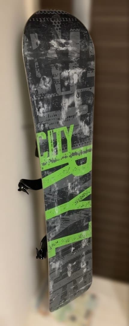 RYZ CITY スノーボード グリーン/ブラック 板 - メルカリ