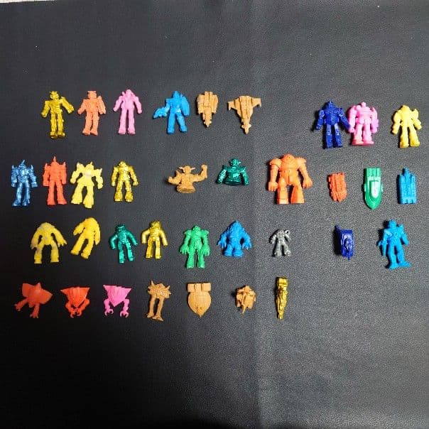 イ*ー様 昭和レトロ ガン消し ガンダム 消しゴム 約40体 - メルカリ