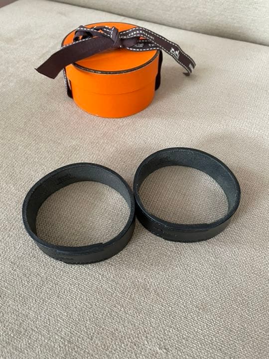 エルメス レザーバングル ブラック 黒 HERMESプールトゥール - メルカリ