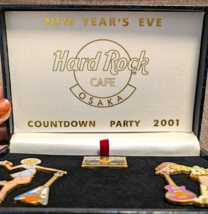 Hard Rock Cafe OSAKAカウントダウンパーティー2001 ピンズ