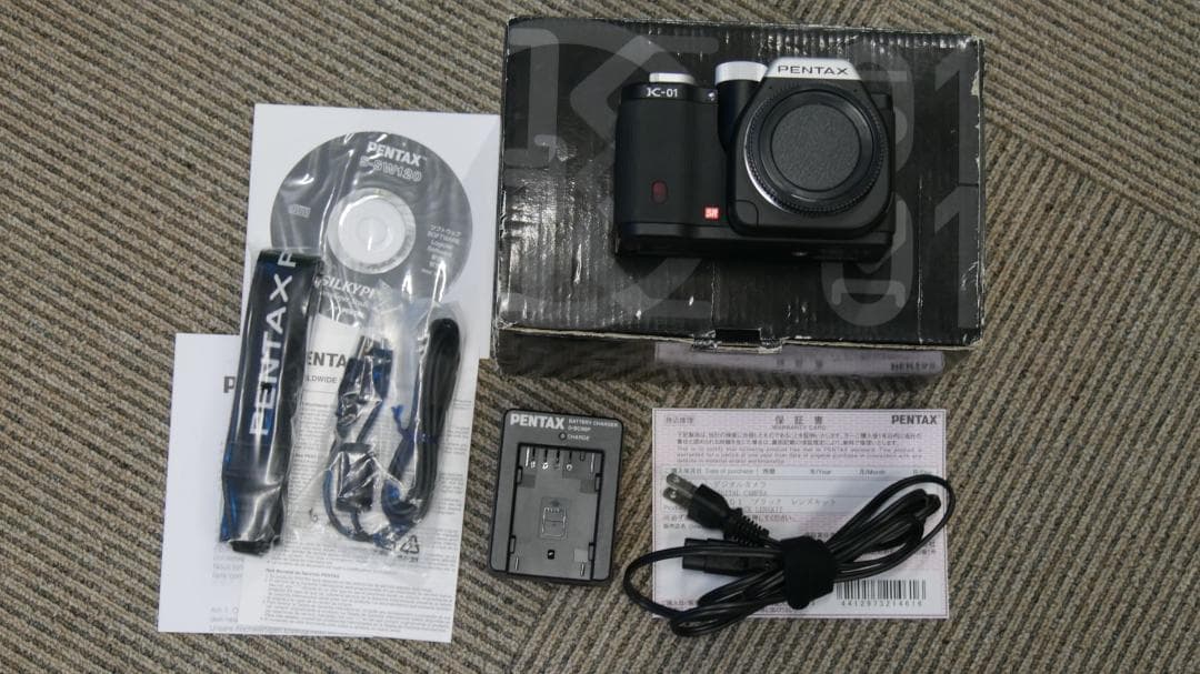 Pentax K-01 ボディ 箱・付属品あり - メルカリ