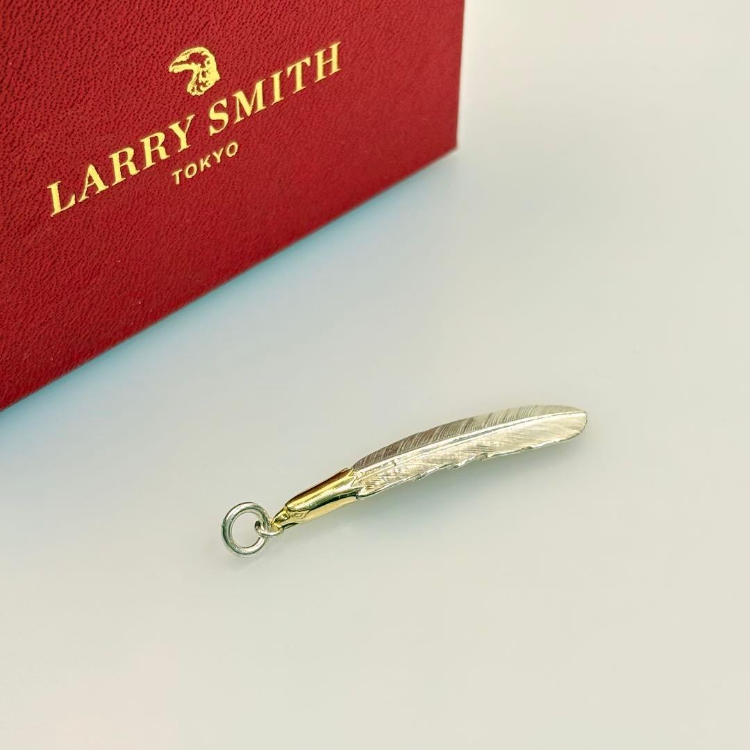 ラリースミス NO. 49 18K イーグルヘッドフェザーペンダントトップ