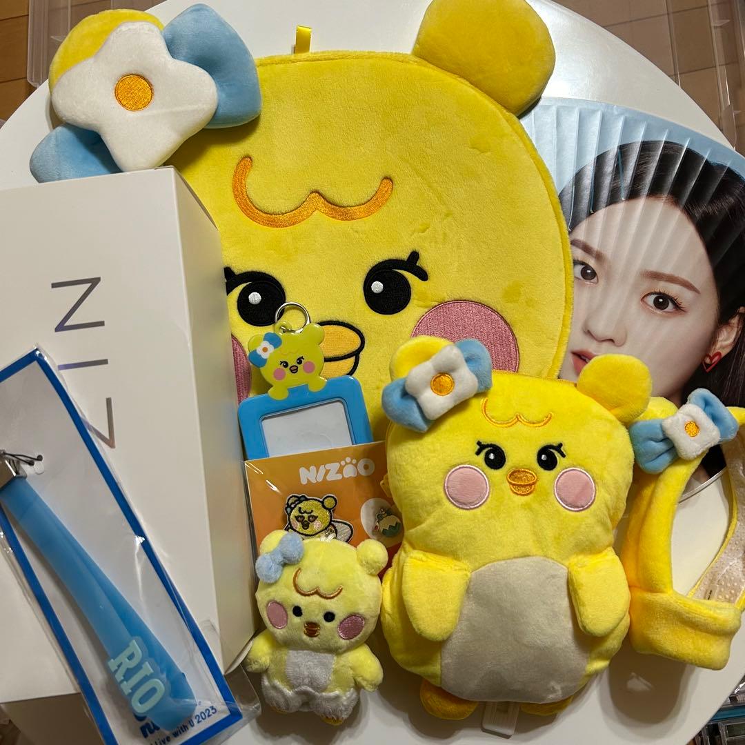 NiziUりおちゃんグッズ今だけセール‼️