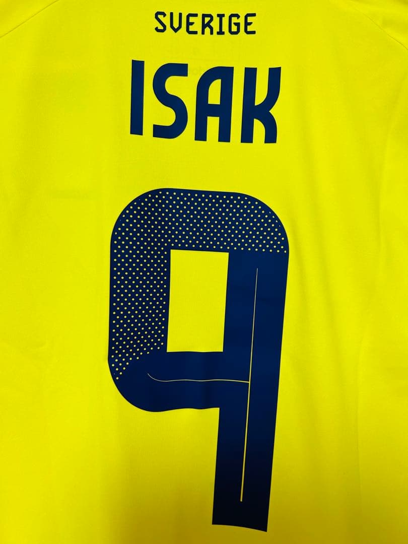 《正規品》イサク スウェーデン代表ホームユニフォームＬサイズ新品未使用