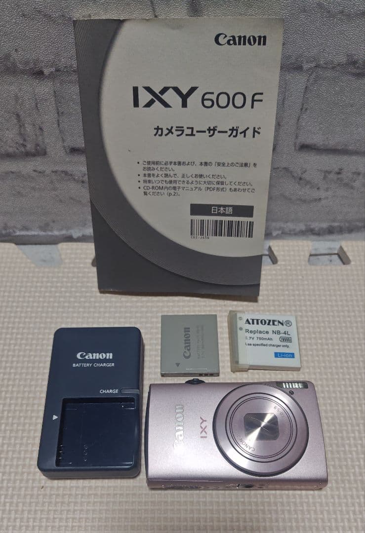 美品・Canon IXY 600F SamanthaThavasaコラボ キヤノン、サマンサタバサとコラボした「IXY 600Fシャンパンピンク