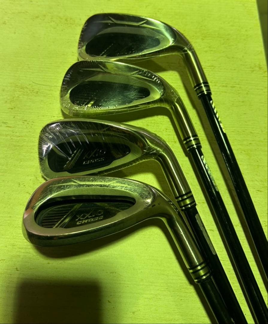 s1651 XXIO CROSS アイアンセット 4本　番手　S.5.6.7