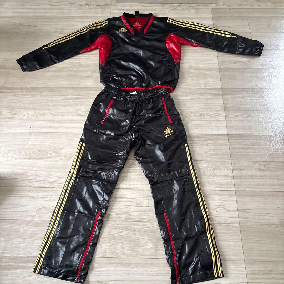 adidas ジャージ 黒/赤 長袖パンツ付きS size adidas（アディダス） ジャージ スポーツウエア M 黒 ブラック 赤