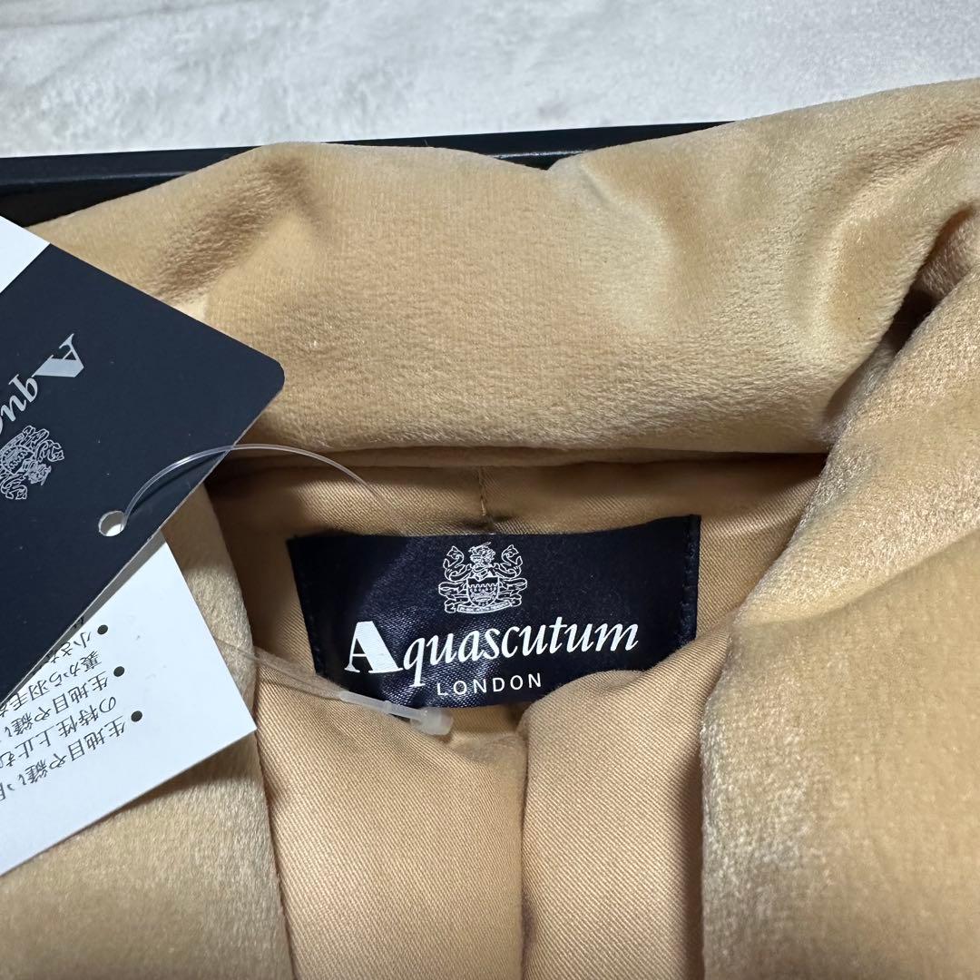 新品未使用品 アクアスキュータム 羽毛ダウン肩当て クラブチェック柄