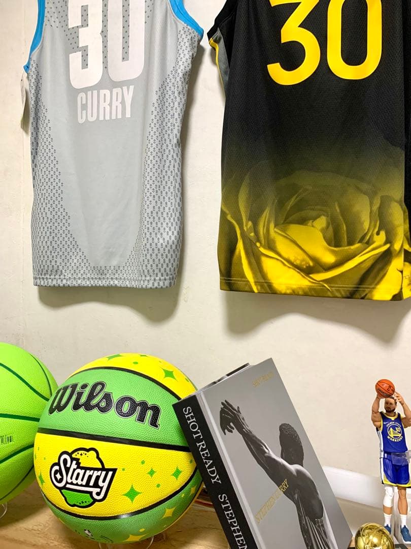 最終価格 希少 新品未使用 ステフィンカリー SHOT READY - メルカリ