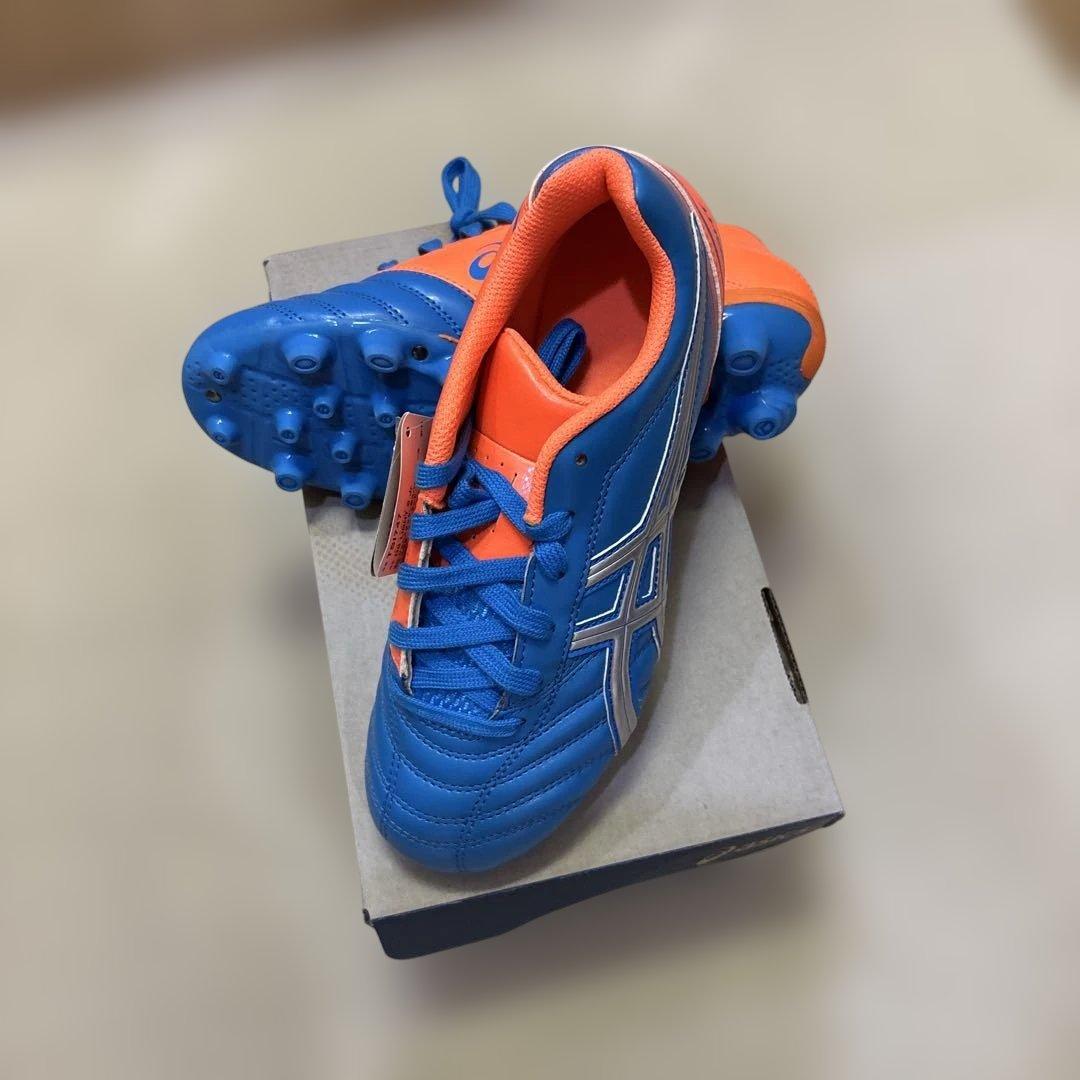 ASICS サッカーシューズ スパイク 青・オレンジ21.5cm - メルカリ