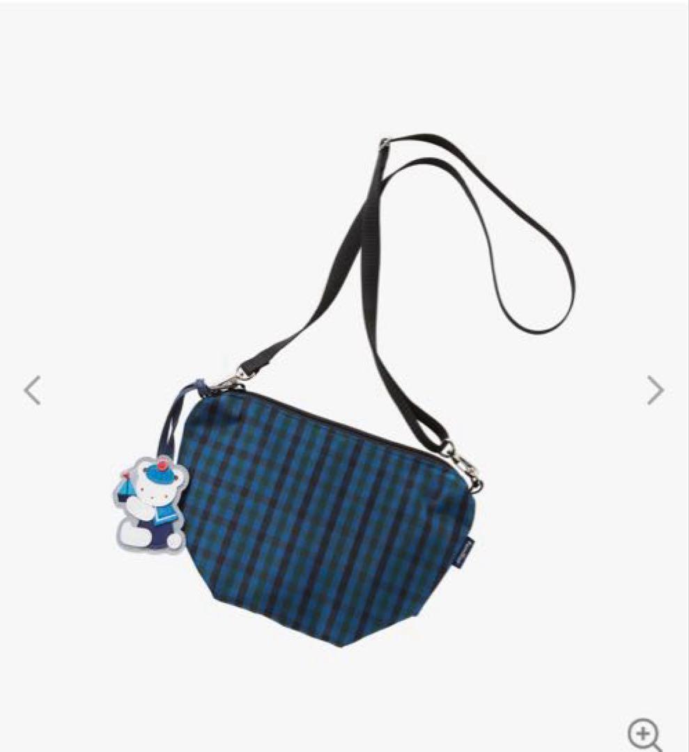 ファミリア⚫︎舟形ショルダー - メルカリ