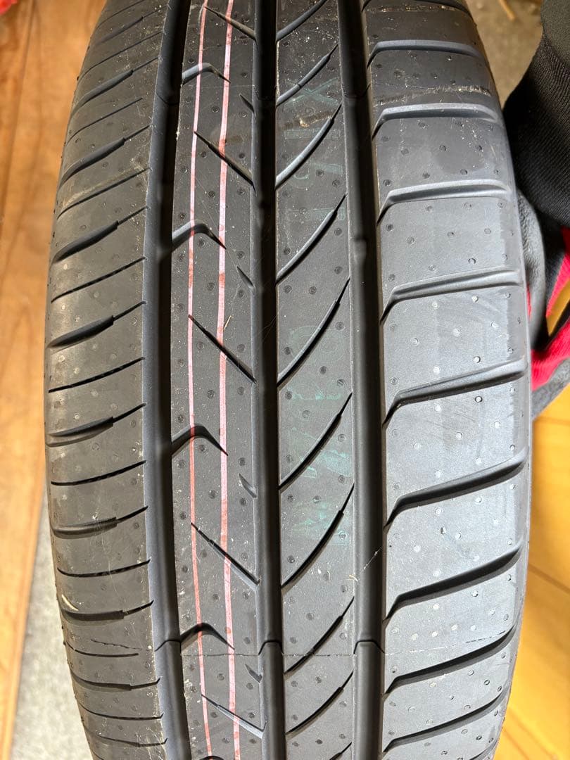 トーヨー　夏用タイヤ　205/65/R16